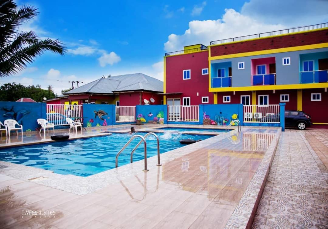 Kikis Court Resort Hohoe エクステリア 写真
